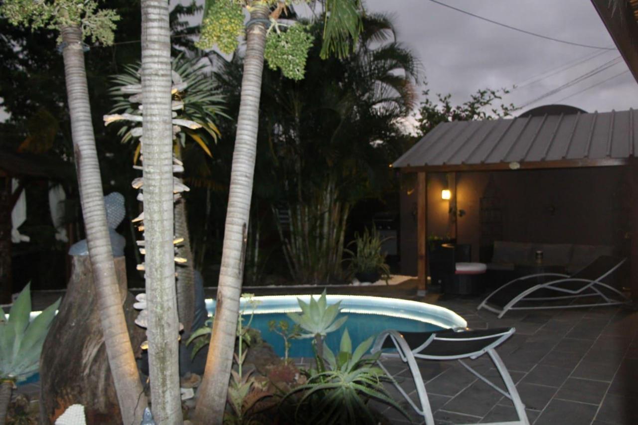 Lodge Le Palissandre à LA LIANE DE JADE 974- jacuzzi privatif - piscine Le Bois de Nefles  Esterno foto